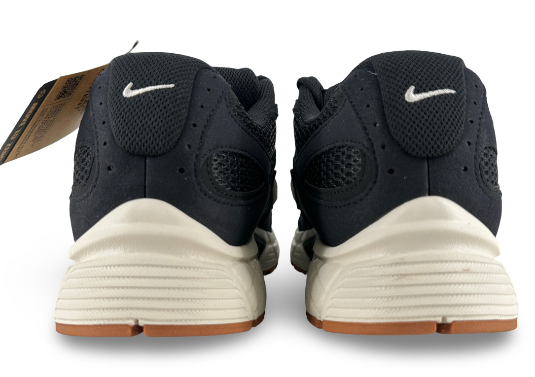 Nike V5 RNR Black Gum