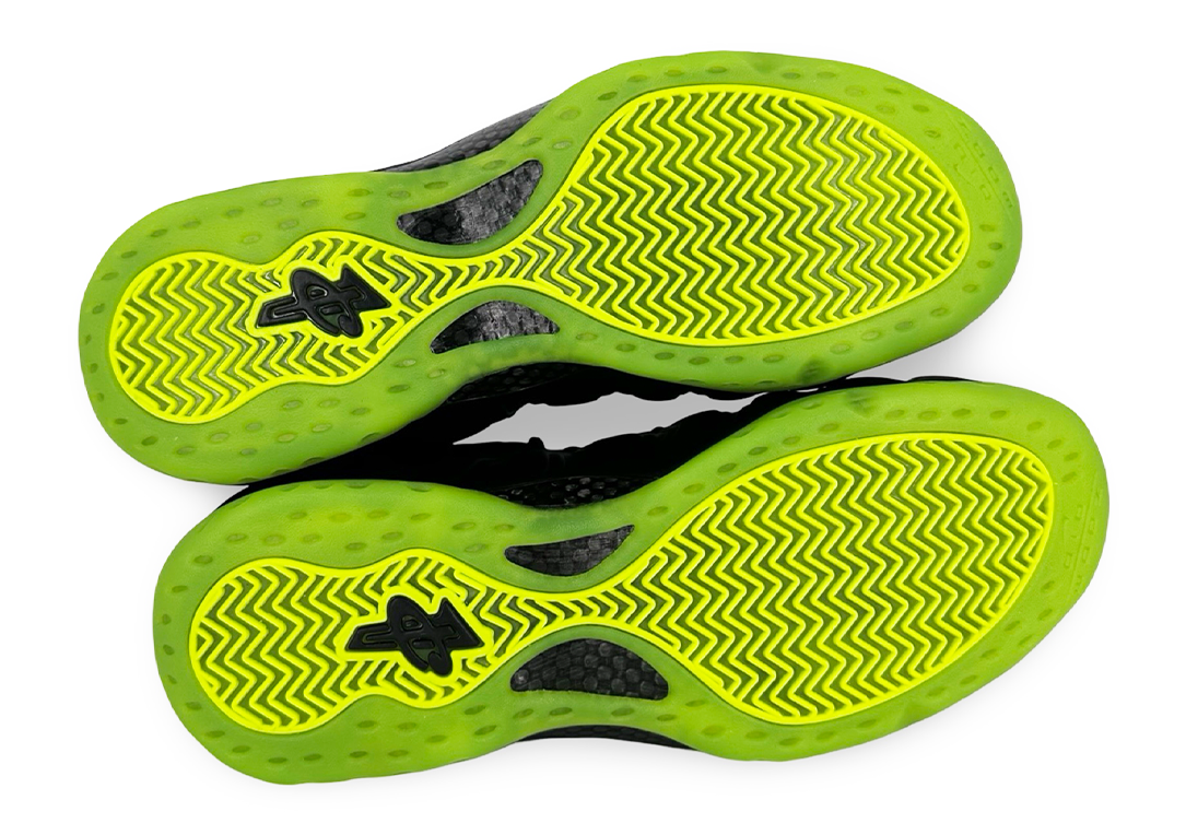 Nike Air Foamposite One Black Volt