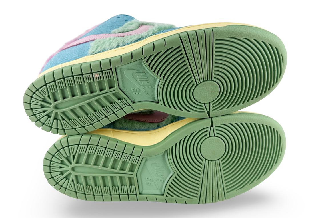 Nike SB Dunk Low Verdy Visty