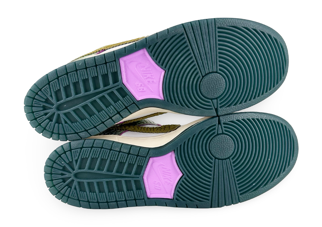 Nike SB Dunk Low Alexis Sablone Chameleon