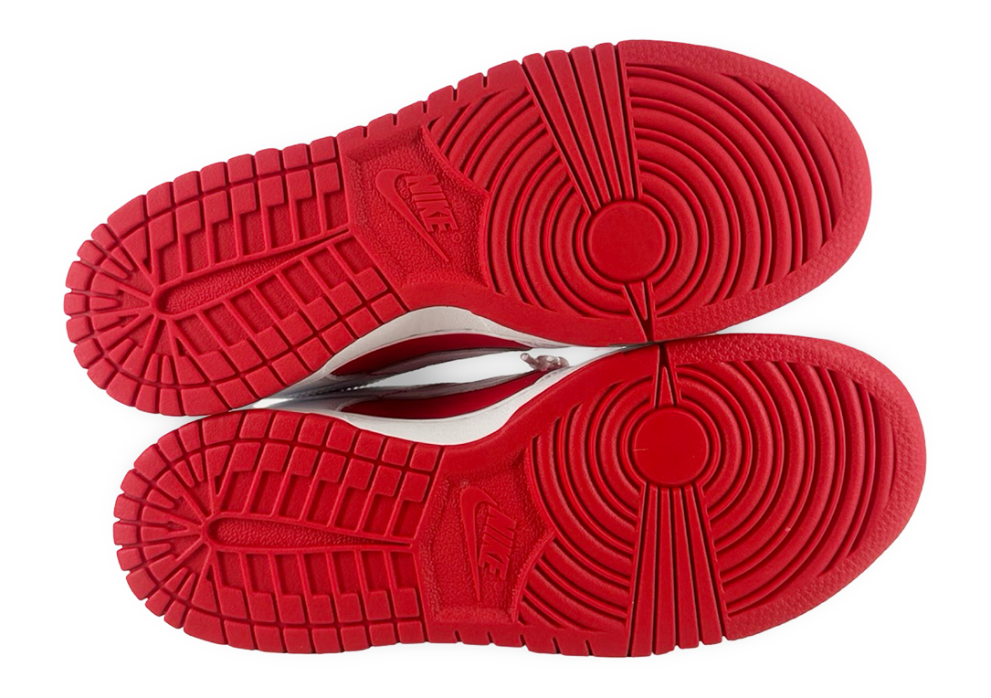 Nike Dunk Low Championship Red (GS)