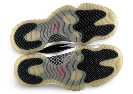 Jordan 11 Retro Low IE Black Cement