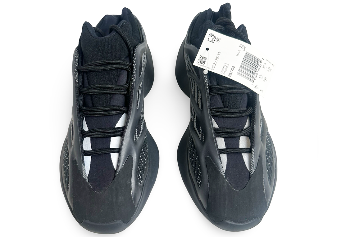 adidas Yeezy 700 V3 Alvah