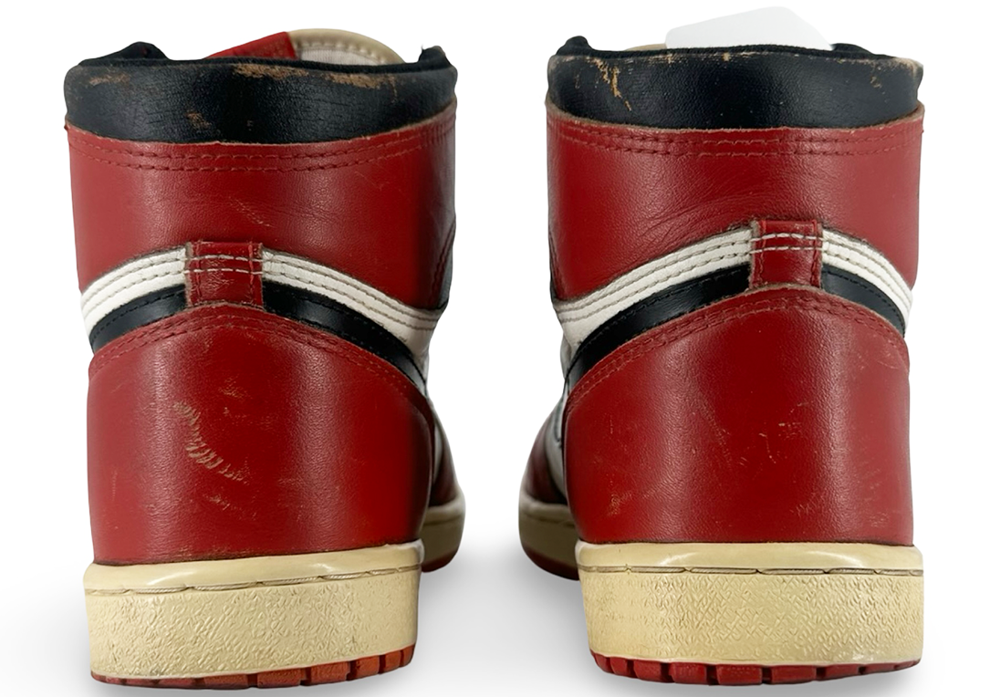 Jordan 1 OG Chicago (1985)