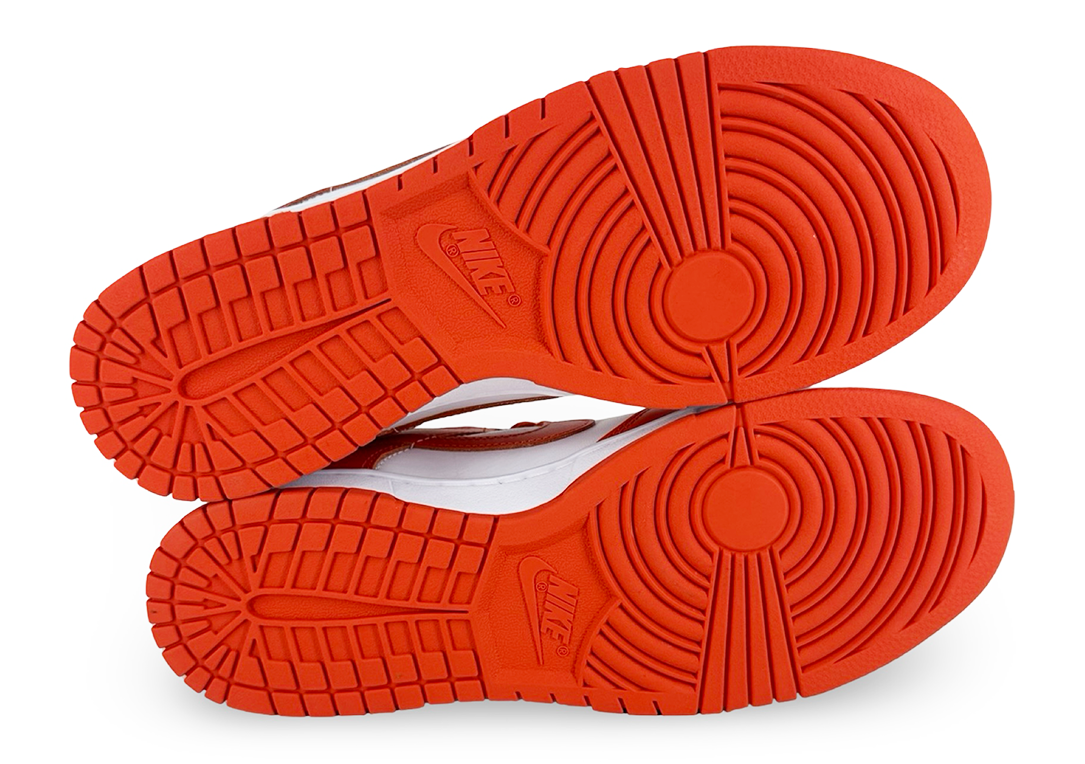 Nike Dunk Low Retro Cosmic Clay