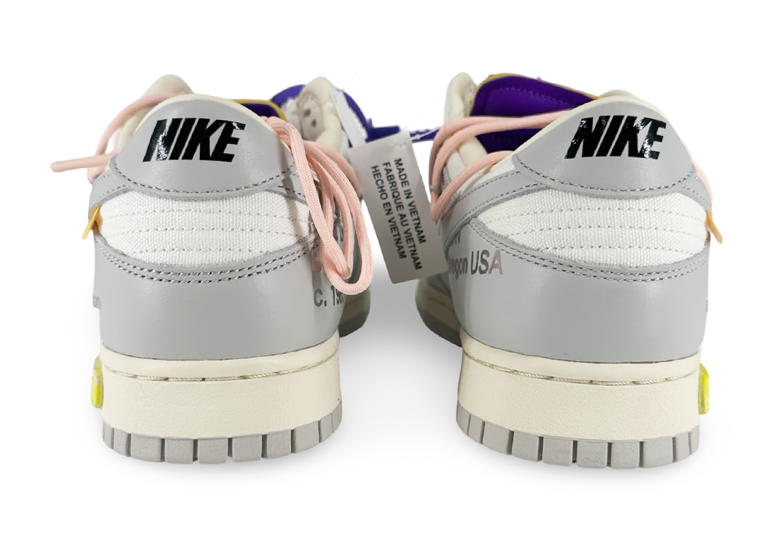 Nike Dunk Low Off-White Lot 24 of 50