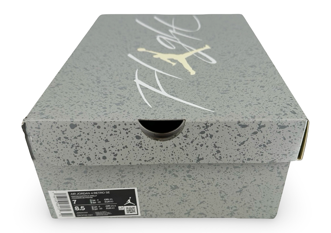 Jordan 4 Retro SE Craft Photon Dust