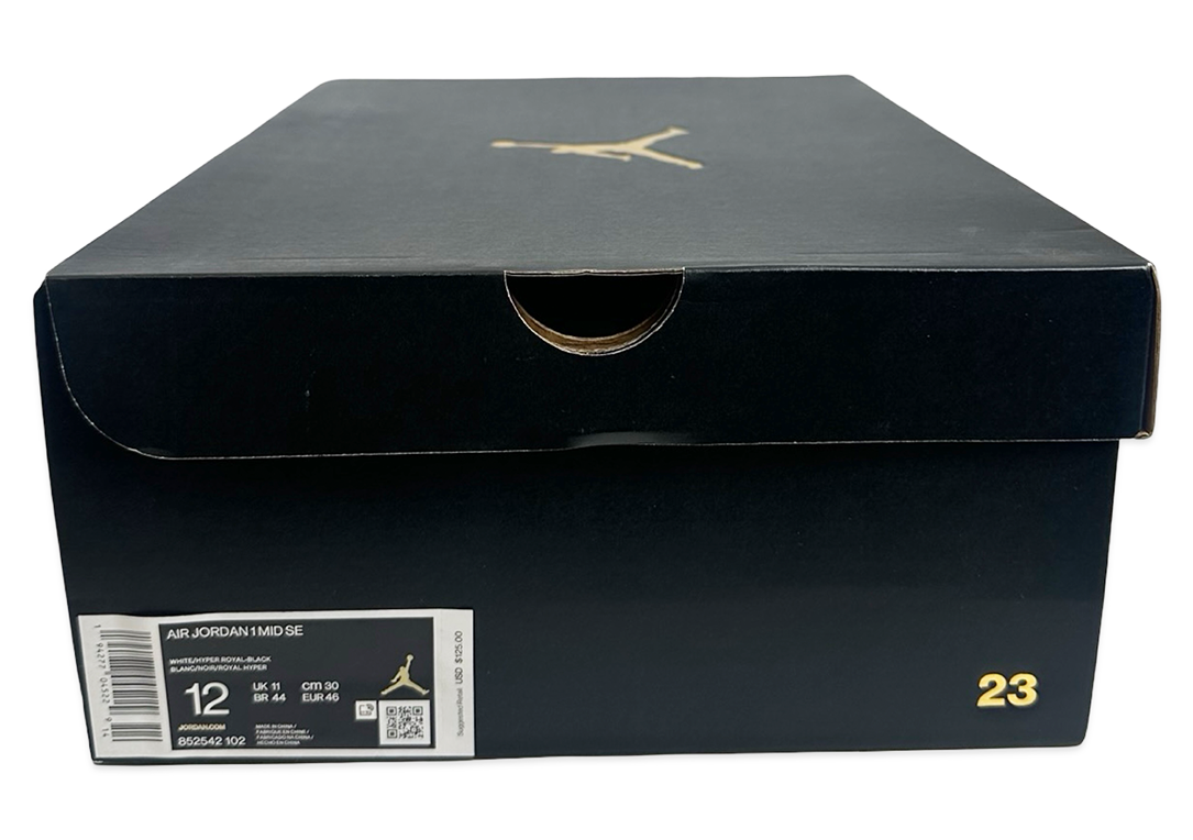 Jordan 1 Mid SE Royal Black Toe