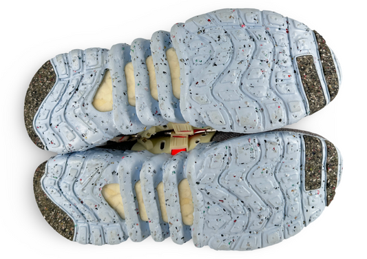 Nike Space Hippie 03 Vast Grey Hyper Crimson