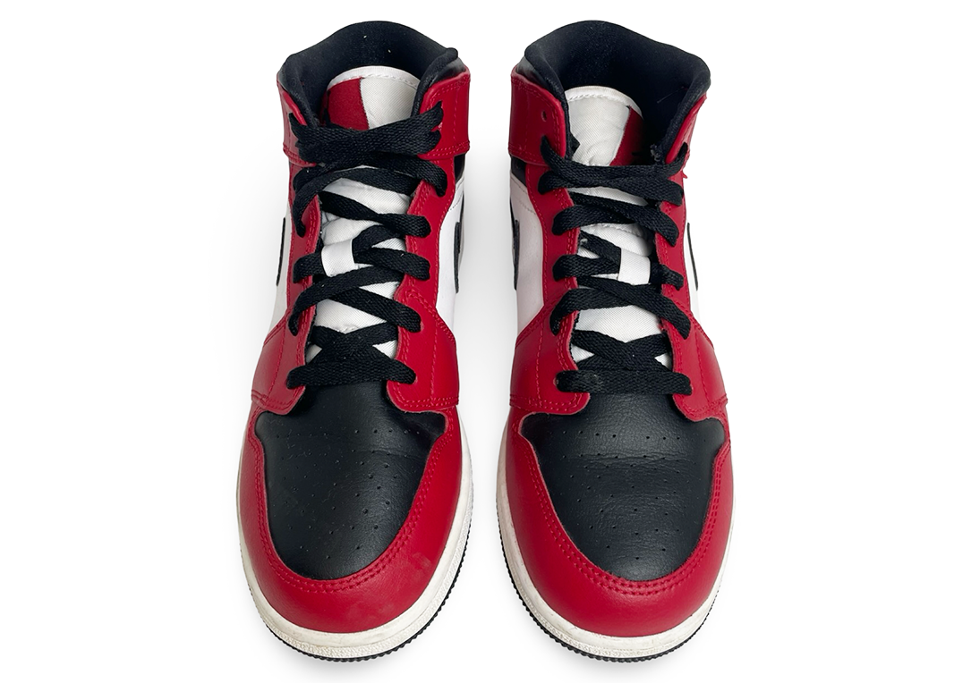 Jordan 1 Mid Chicago (2018)