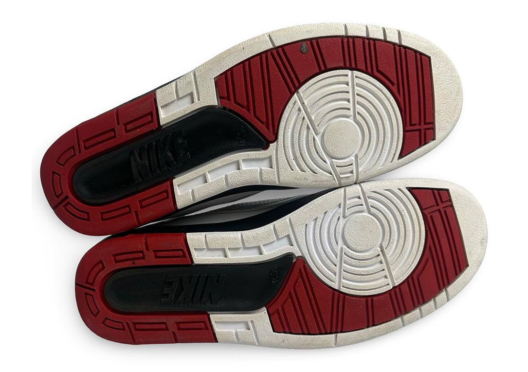 Jordan 2 Retro Chicago (2022)