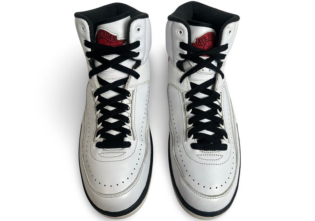 Jordan 2 Retro Chicago (2022)