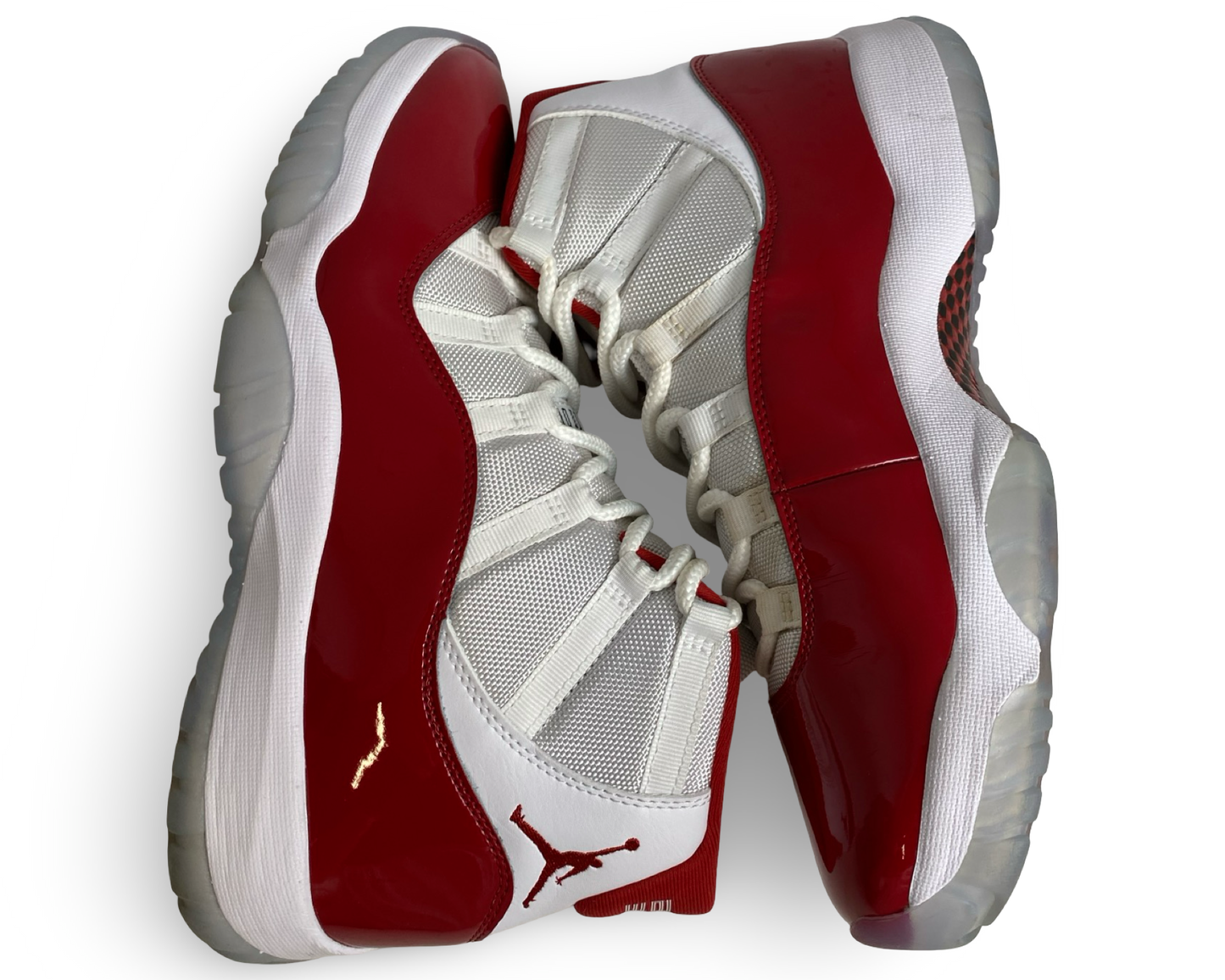 Jordan 11 Retro Cherry (2022)
