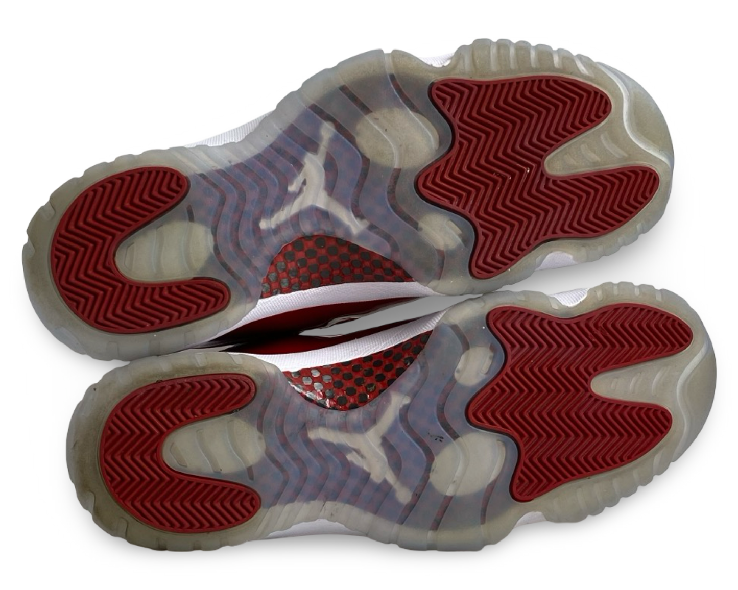 Jordan 11 Retro Cherry (2022)