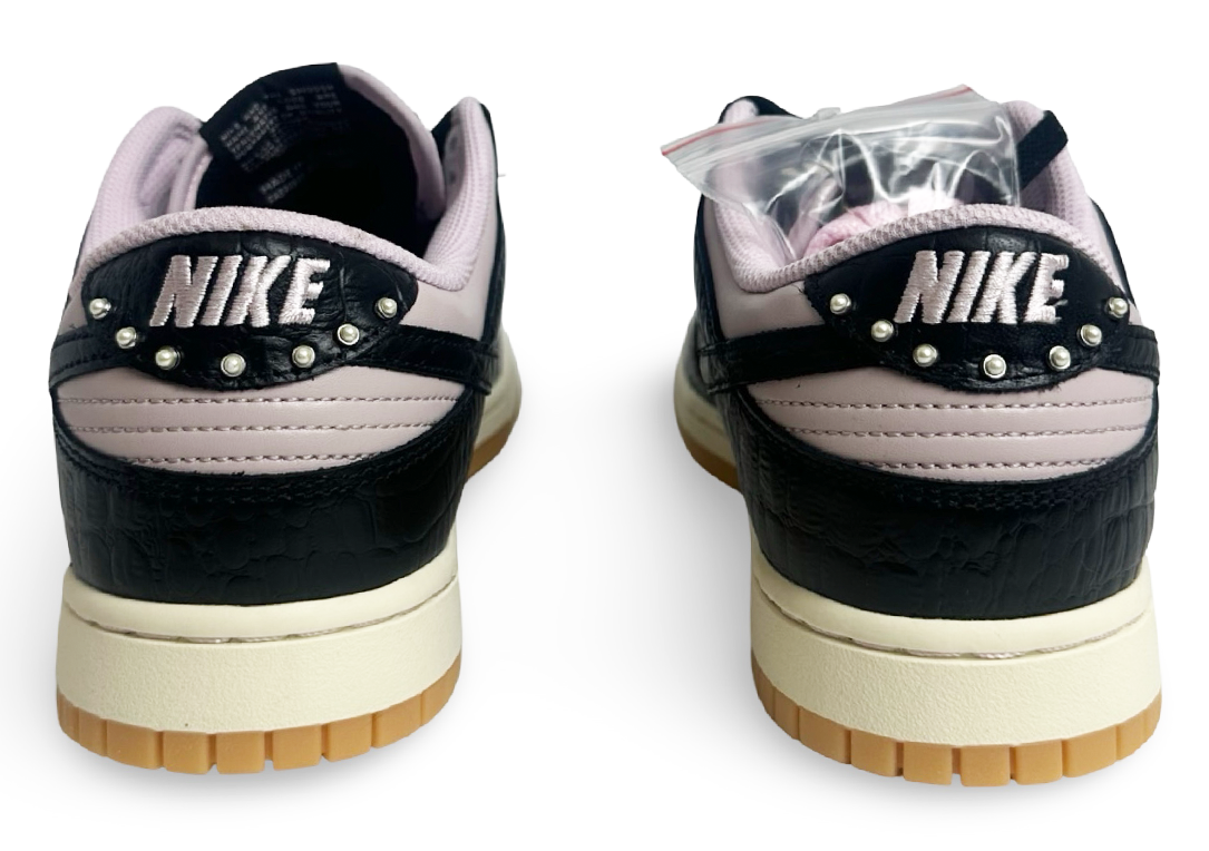 Nike Dunk Low Retro Pink Foam Black