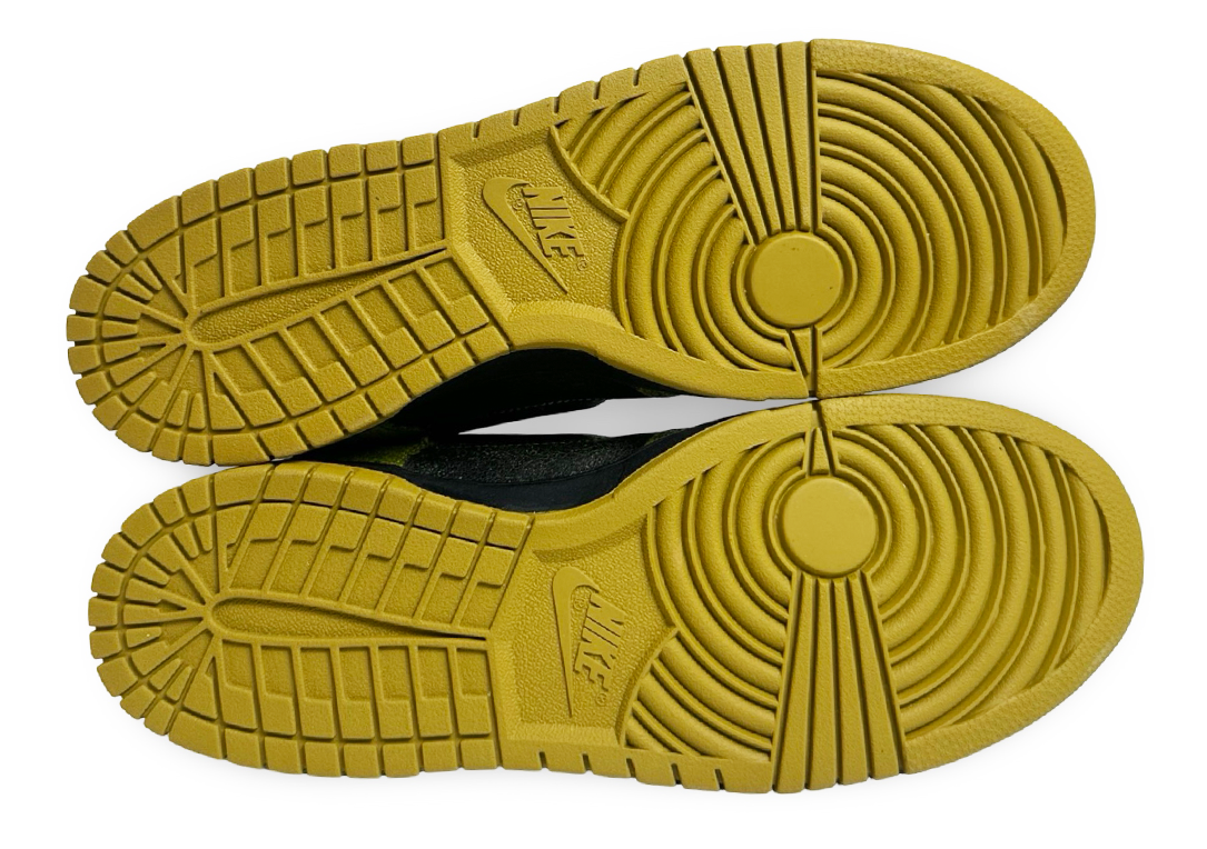 Nike Dunk Low Retro QS Halloween Skull