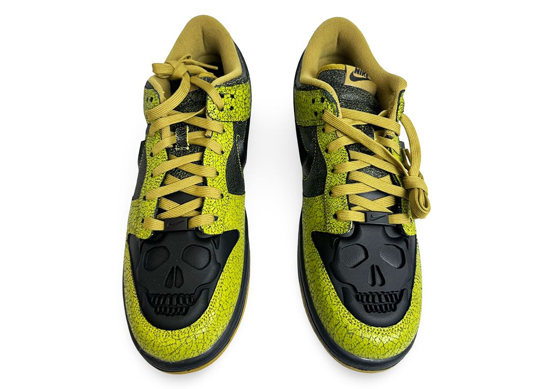 Nike Dunk Low Retro QS Halloween Skull