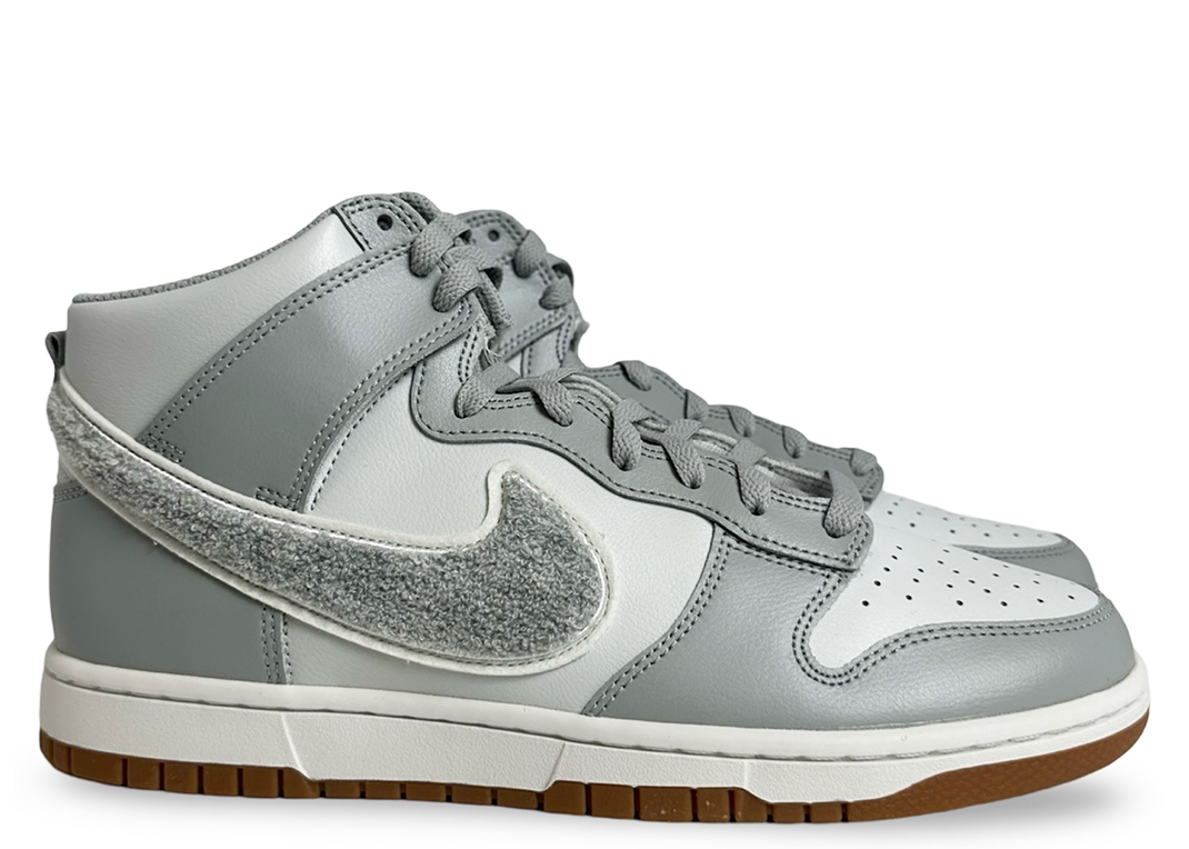 Nike Dunk High University Chenille Swoosh Light Smoke Grey