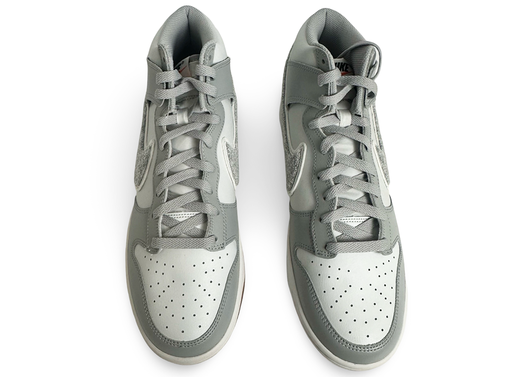 Nike Dunk High University Chenille Swoosh Light Smoke Grey