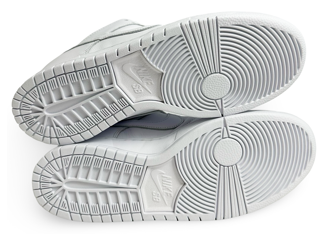 Nike SB Dunk Low Pro Triple White