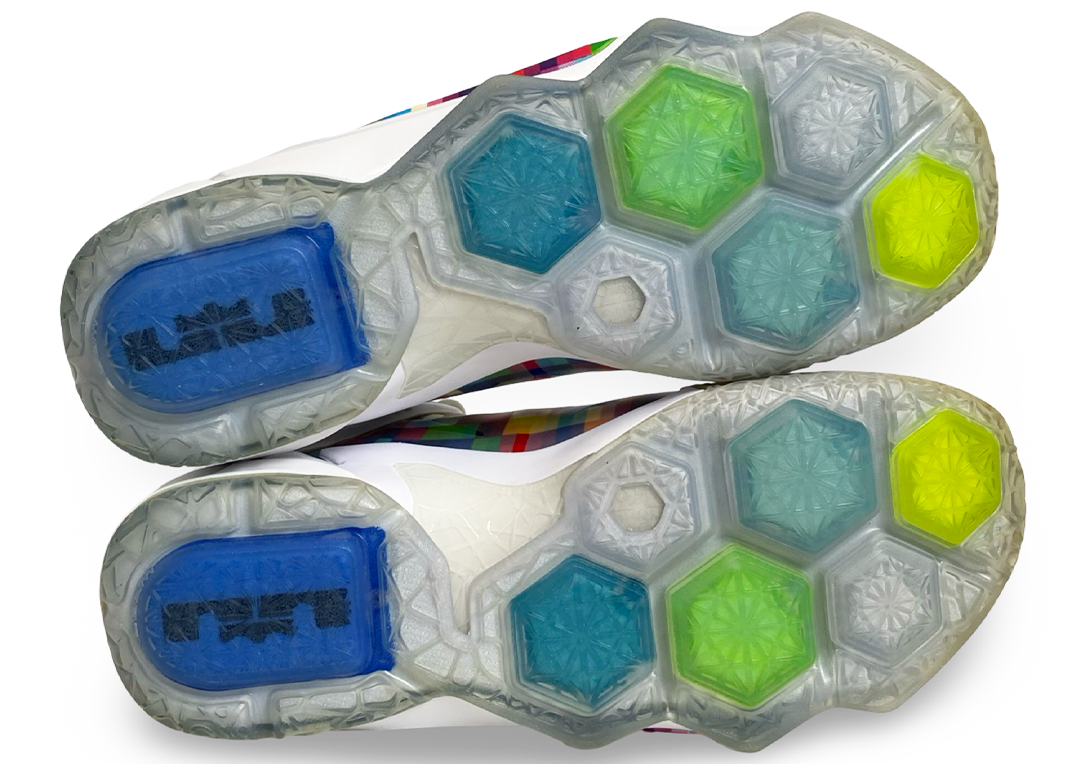 Nike LeBron 12 EXT Prism