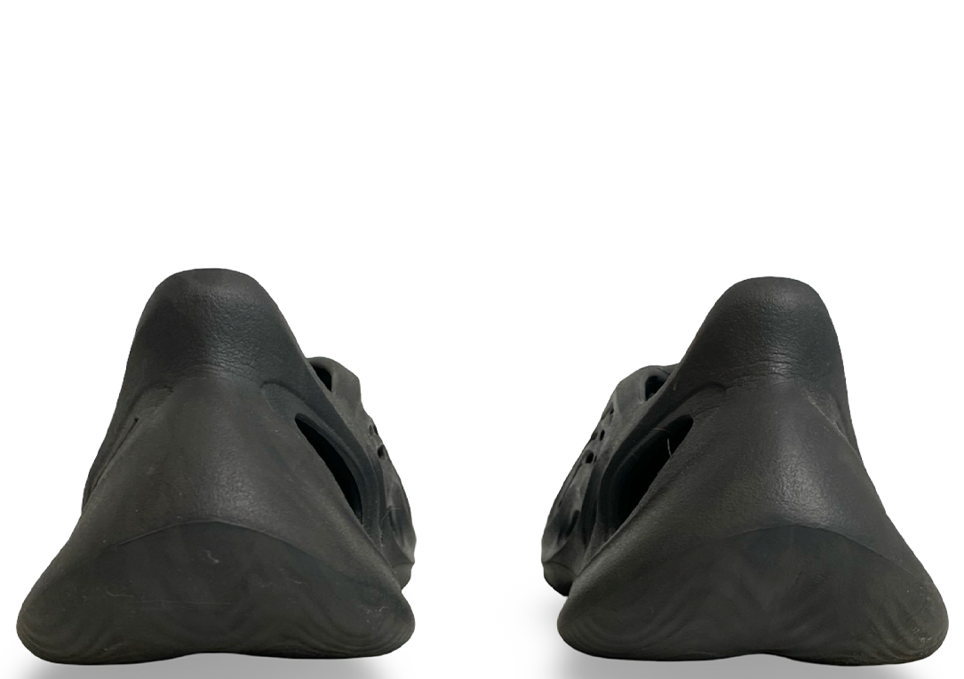 adidas Yeezy Foam RNR Onyx