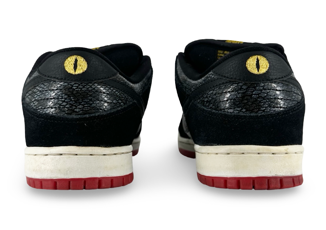 Nike SB Dunk Low Snake Eyes