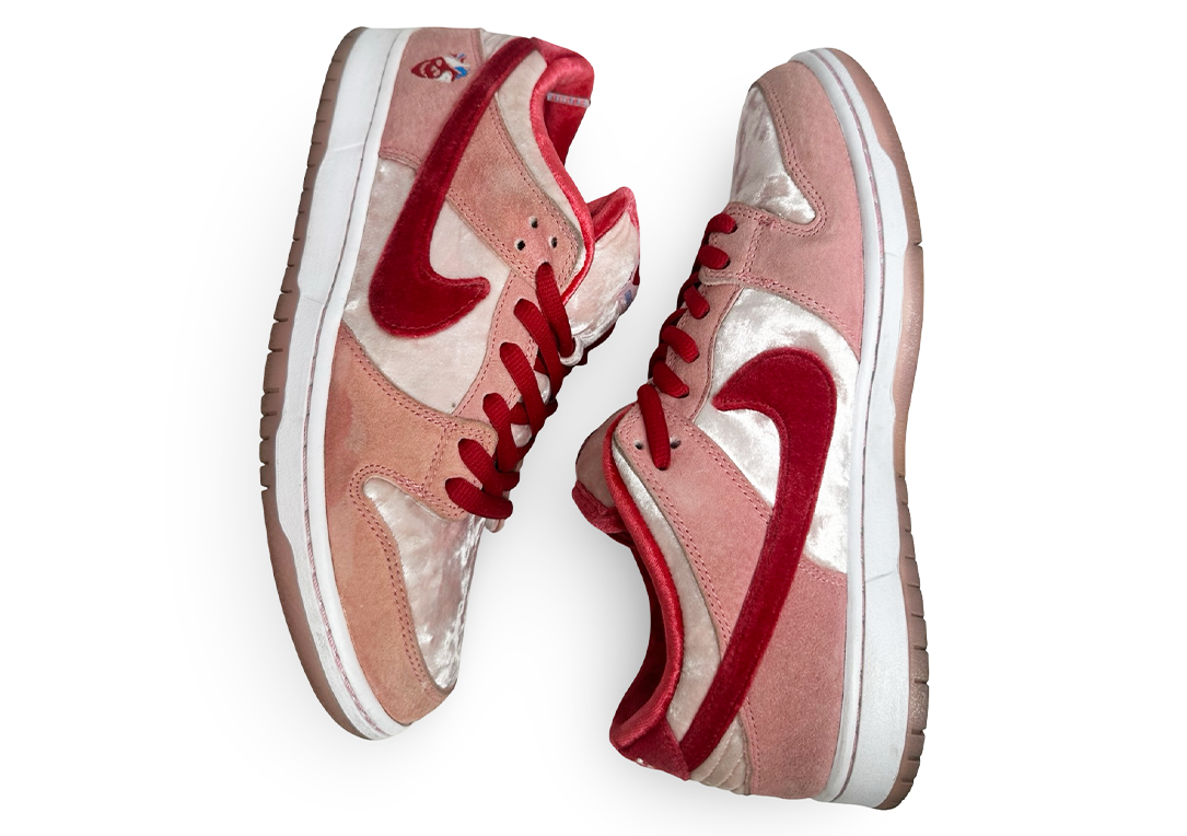 Nike SB Dunk Low StrangeLove Skateboards