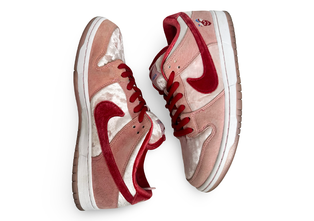 Nike SB Dunk Low StrangeLove Skateboards