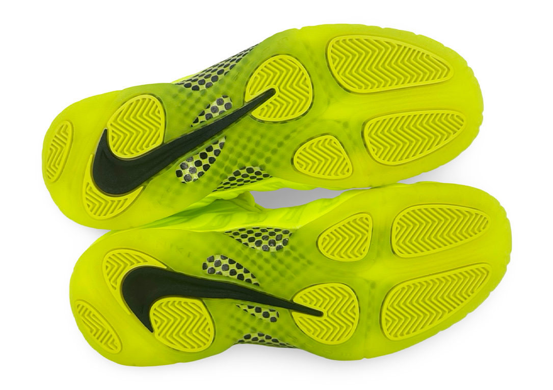 Nike Air Foamposite Pro Volt (2021)