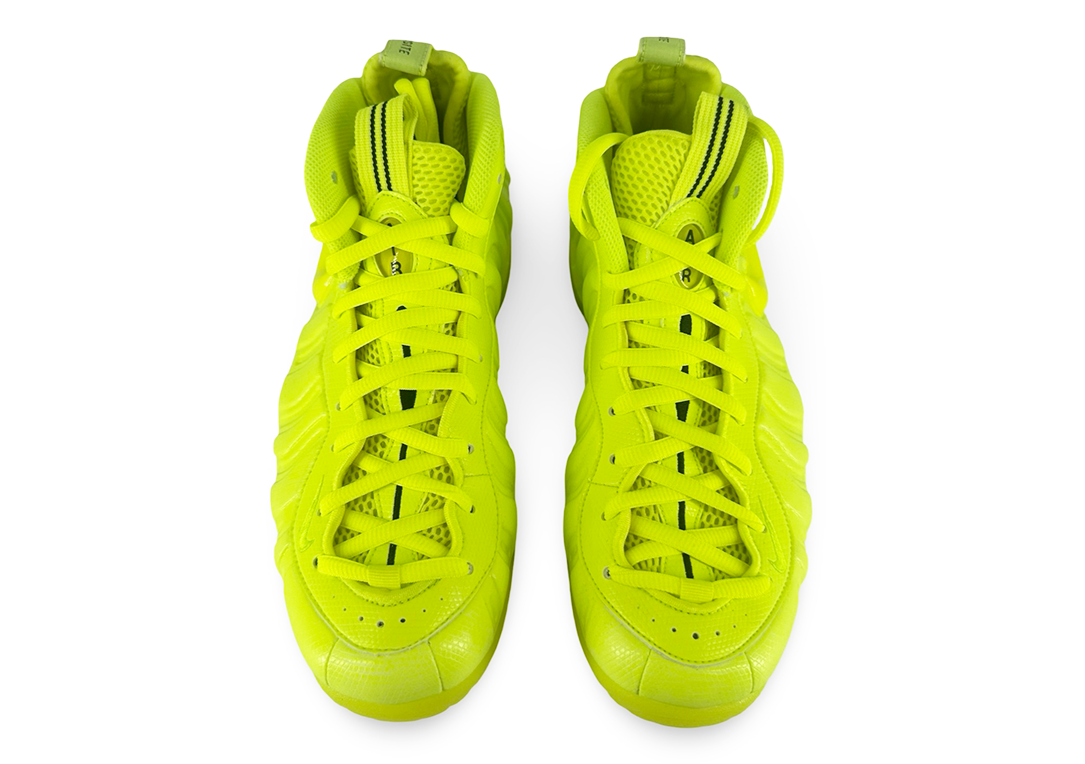 Nike Air Foamposite Pro Volt (2021)