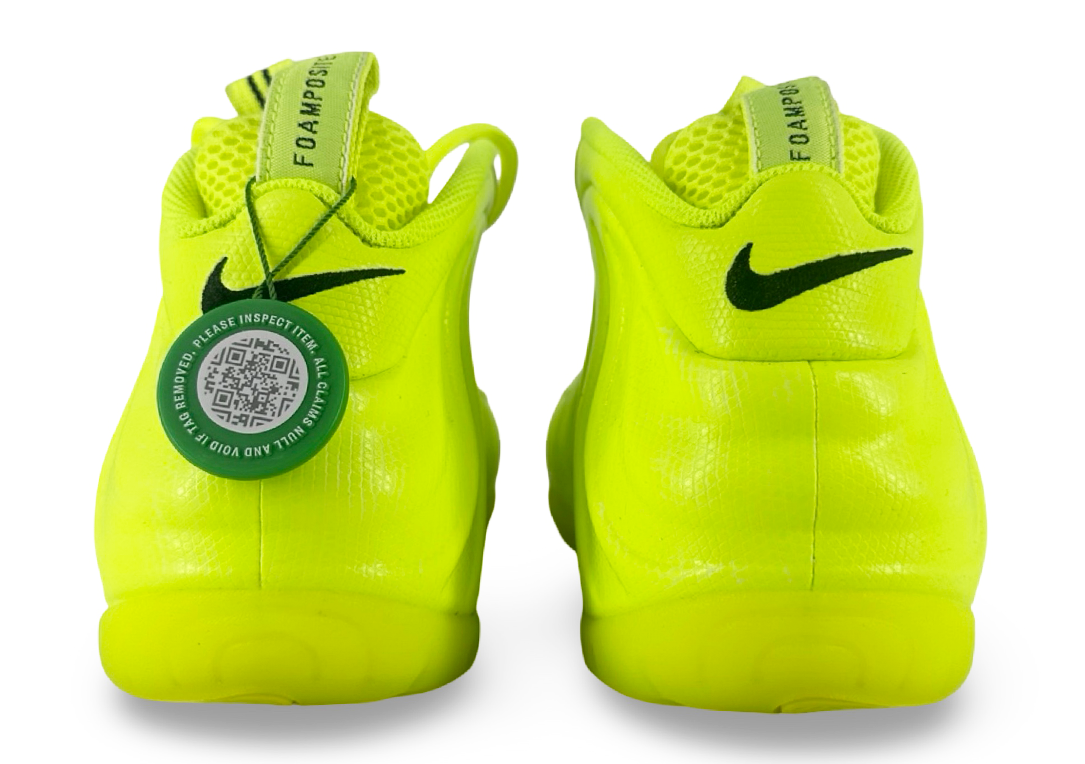 Nike Air Foamposite Pro Volt (2021)