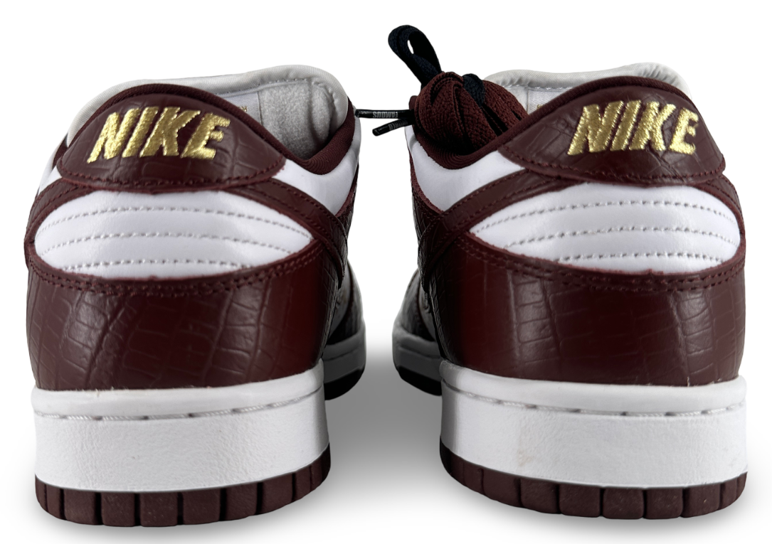 Nike SB Dunk Low Supreme Stars Barkroot Brown (2021)