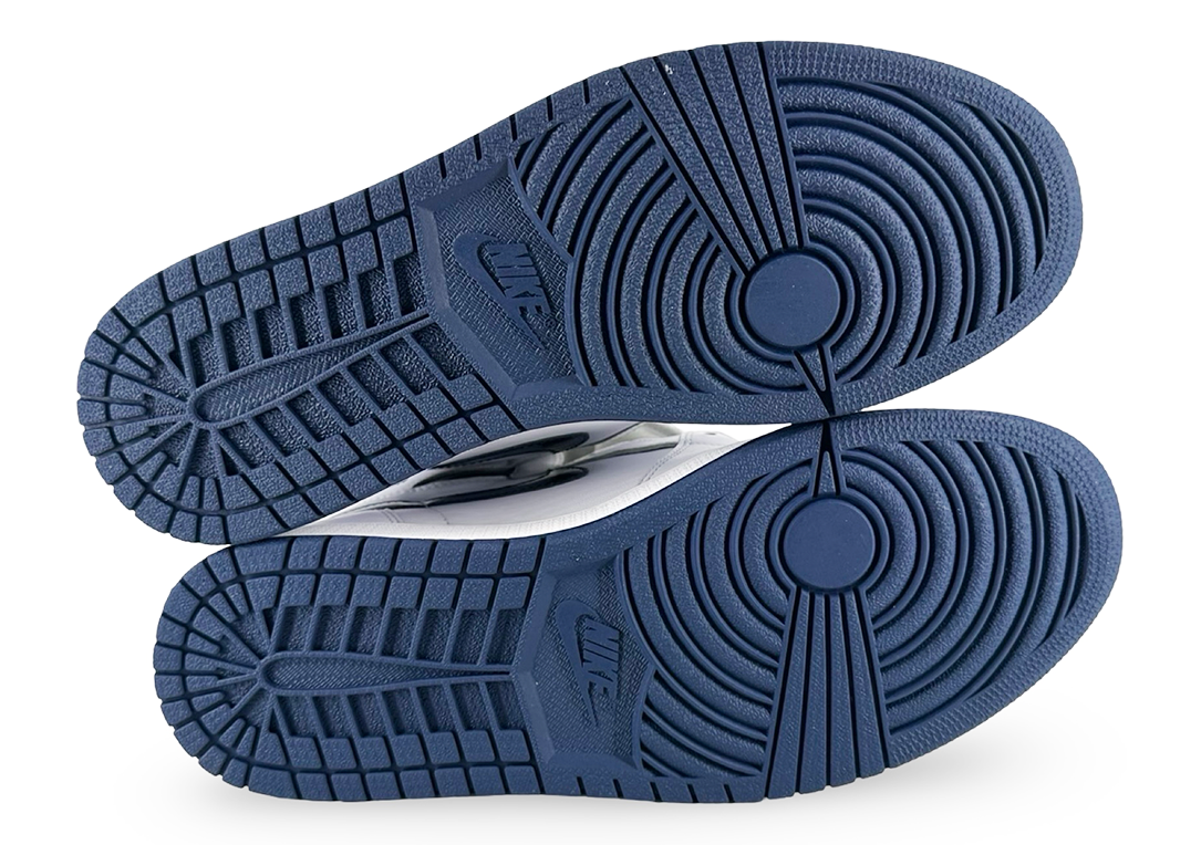 Jordan 1 Retro Metallic Navy (2016)
