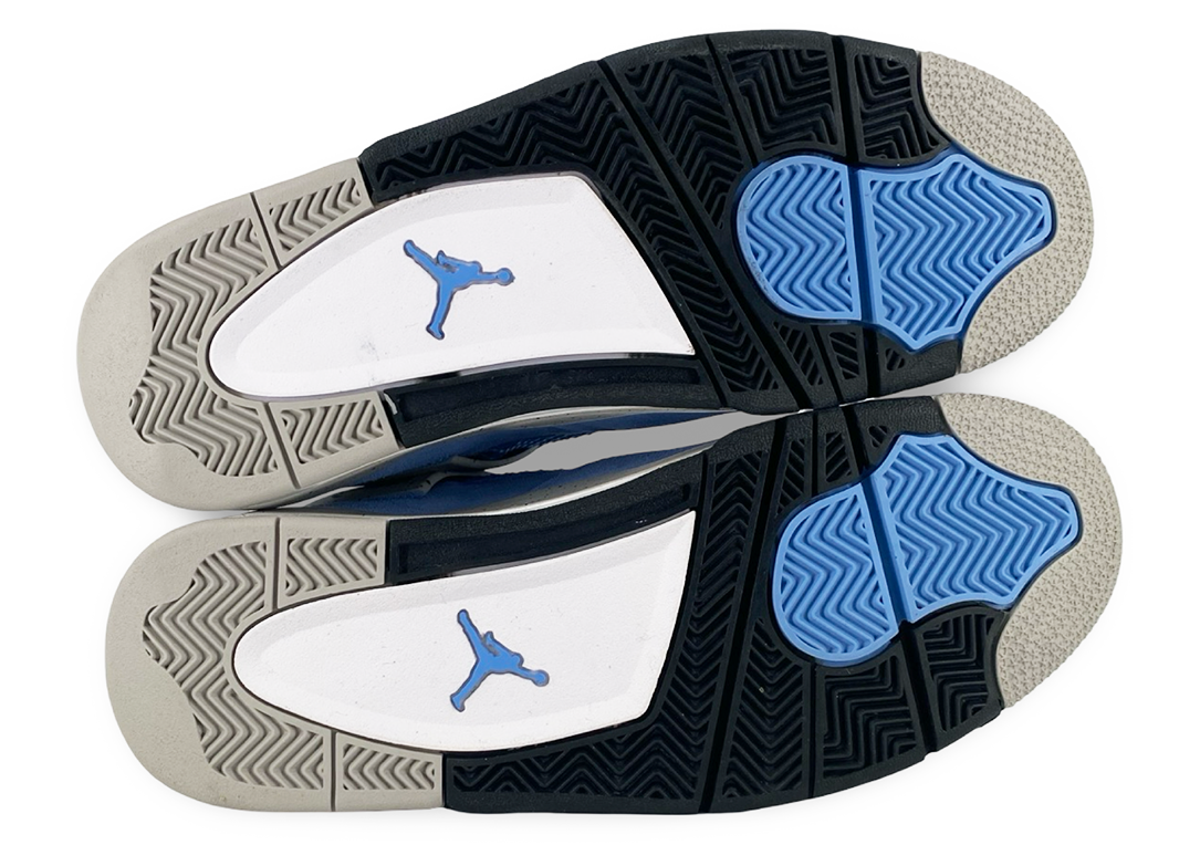 Jordan 4 Retro University Blue