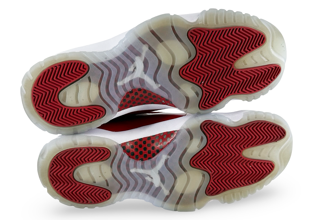 Jordan 11 Retro Cherry (2022)