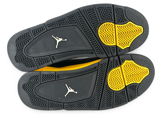 Jordan 4 Retro Thunder (2023)