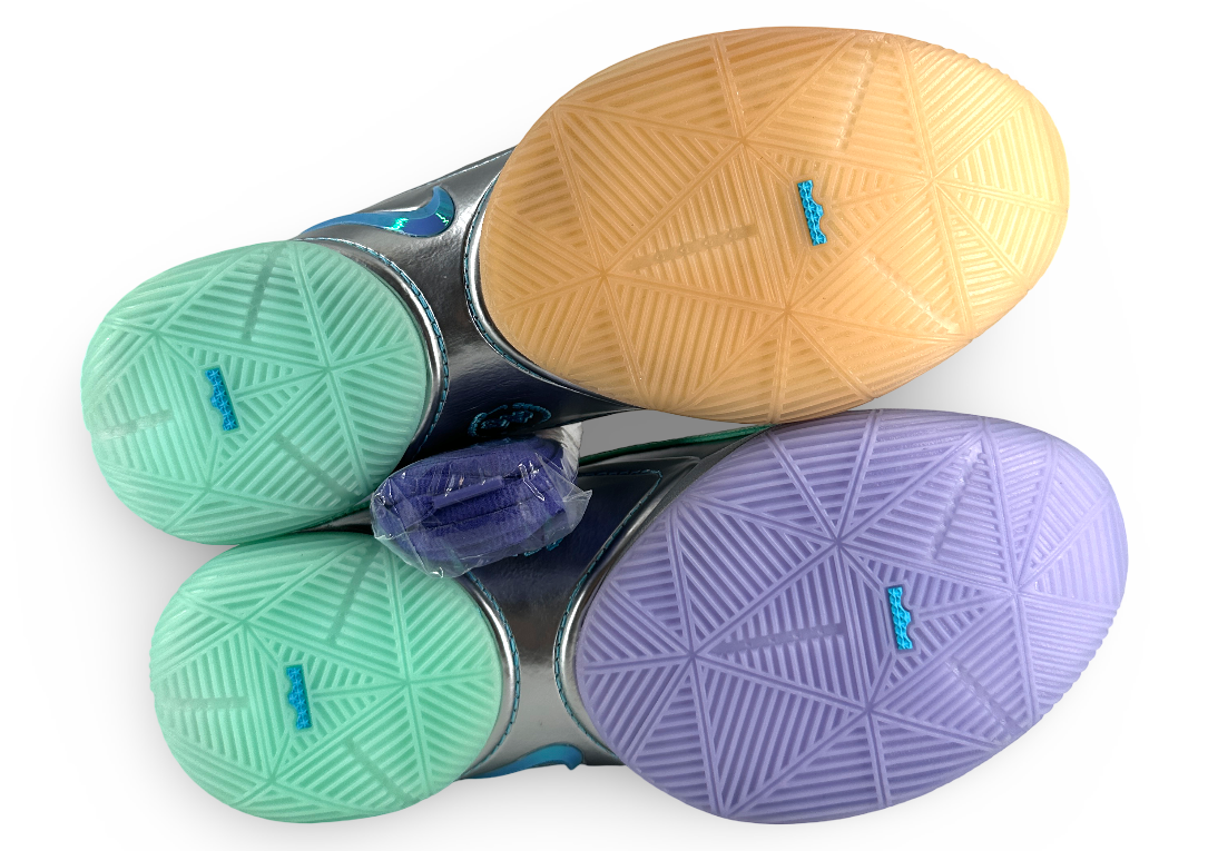 Nike LeBron 22 Monopoly (Translucent Outsole)