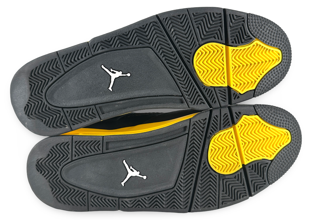 Jordan 4 Retro Thunder (2023)