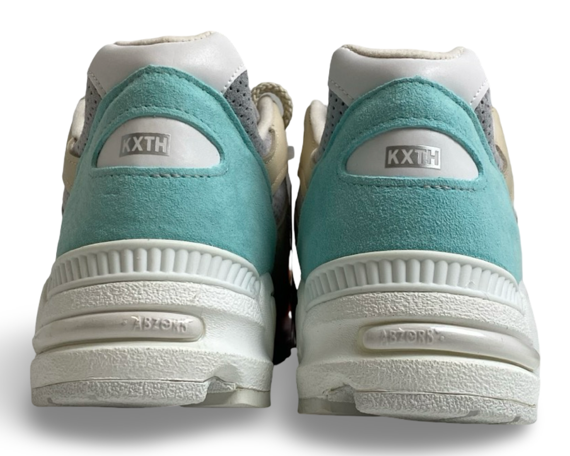 New Balance 990v2 Kith Cyclades (with Socks)