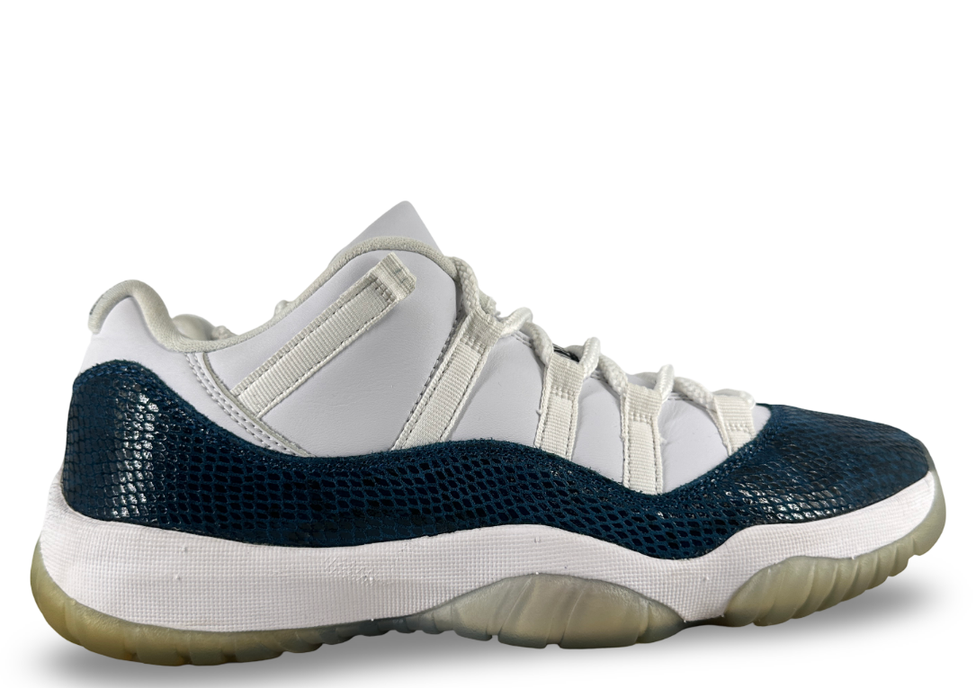 Jordan 11 Retro Low Snake Navy (2019)