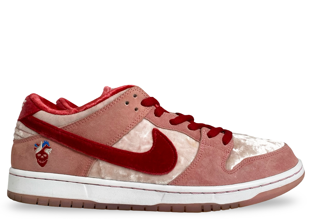 Nike SB Dunk Low StrangeLove Skateboards