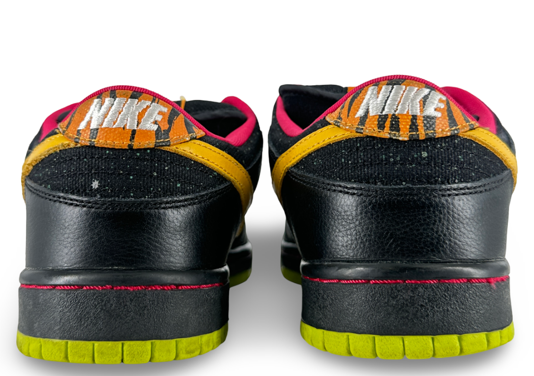 Nike SB Dunk Low Space Tiger