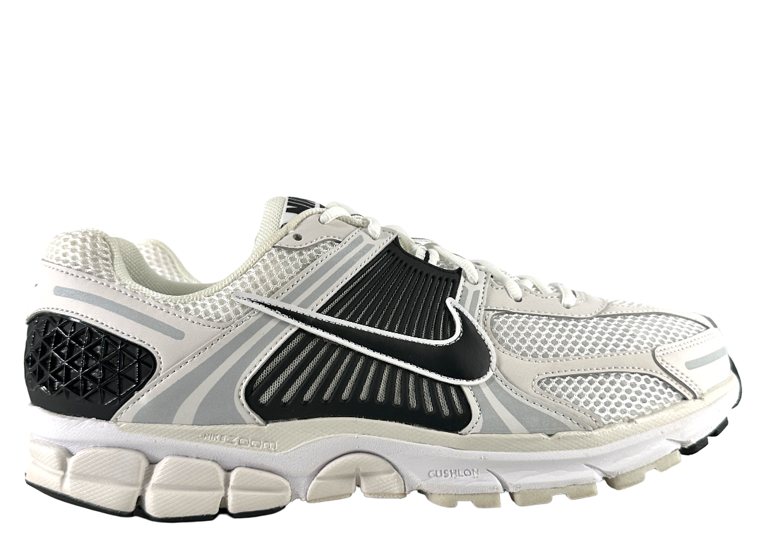 Nike Zoom Vomero 5 White Black
