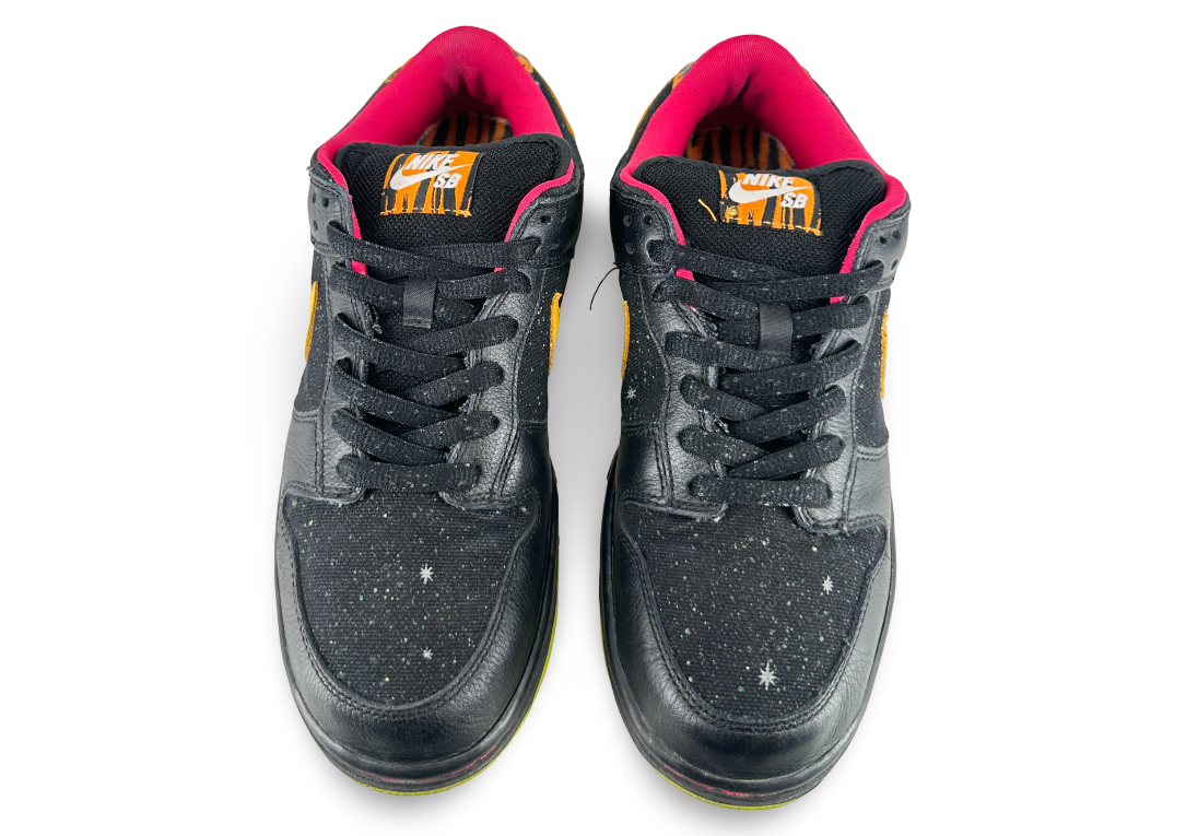 Nike SB Dunk Low Space Tiger