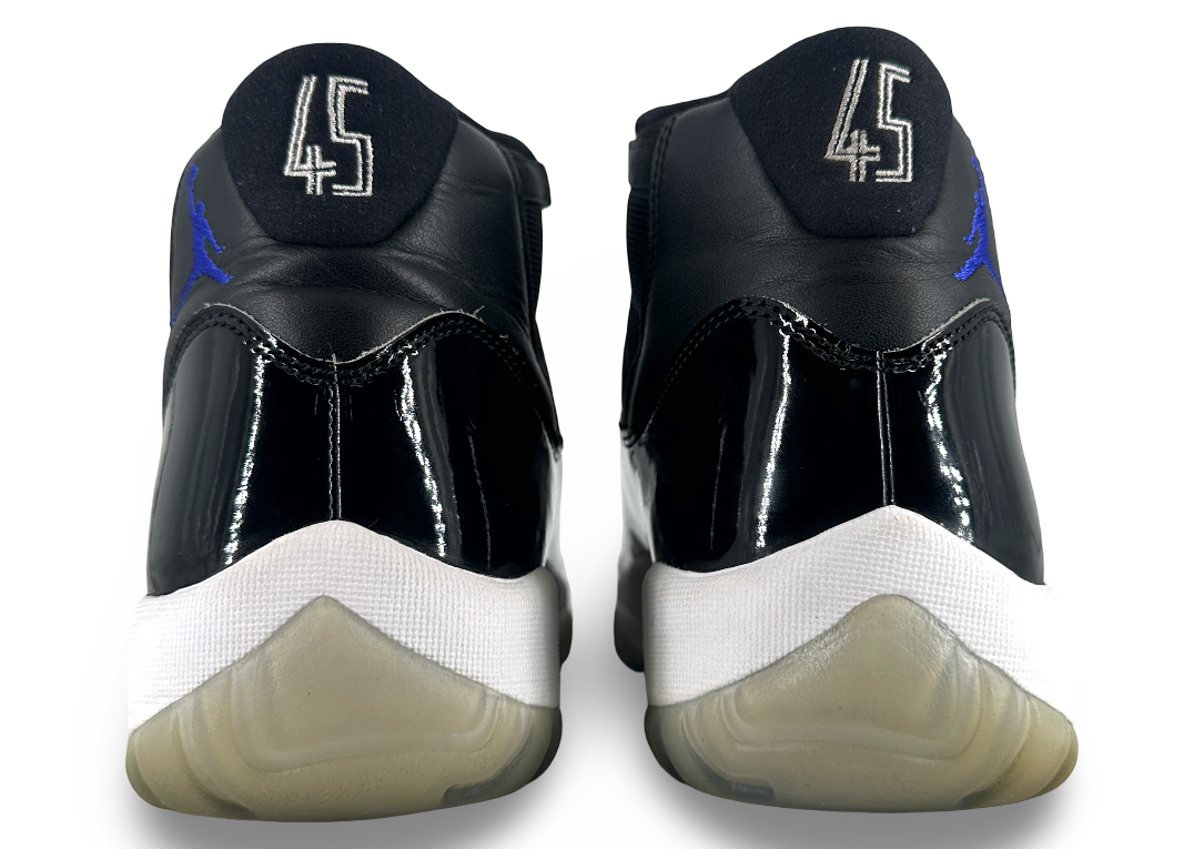 Jordan 11 Retro Space Jam (2016)