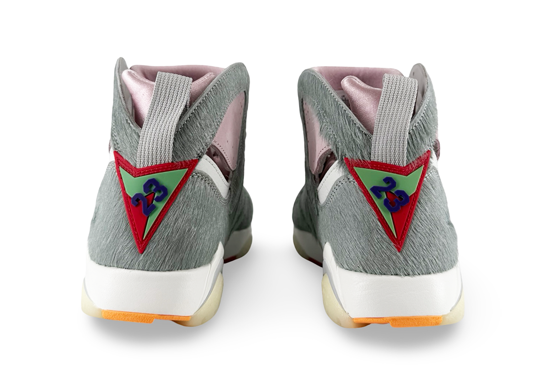 Jordan 7 Retro Neutral Grey