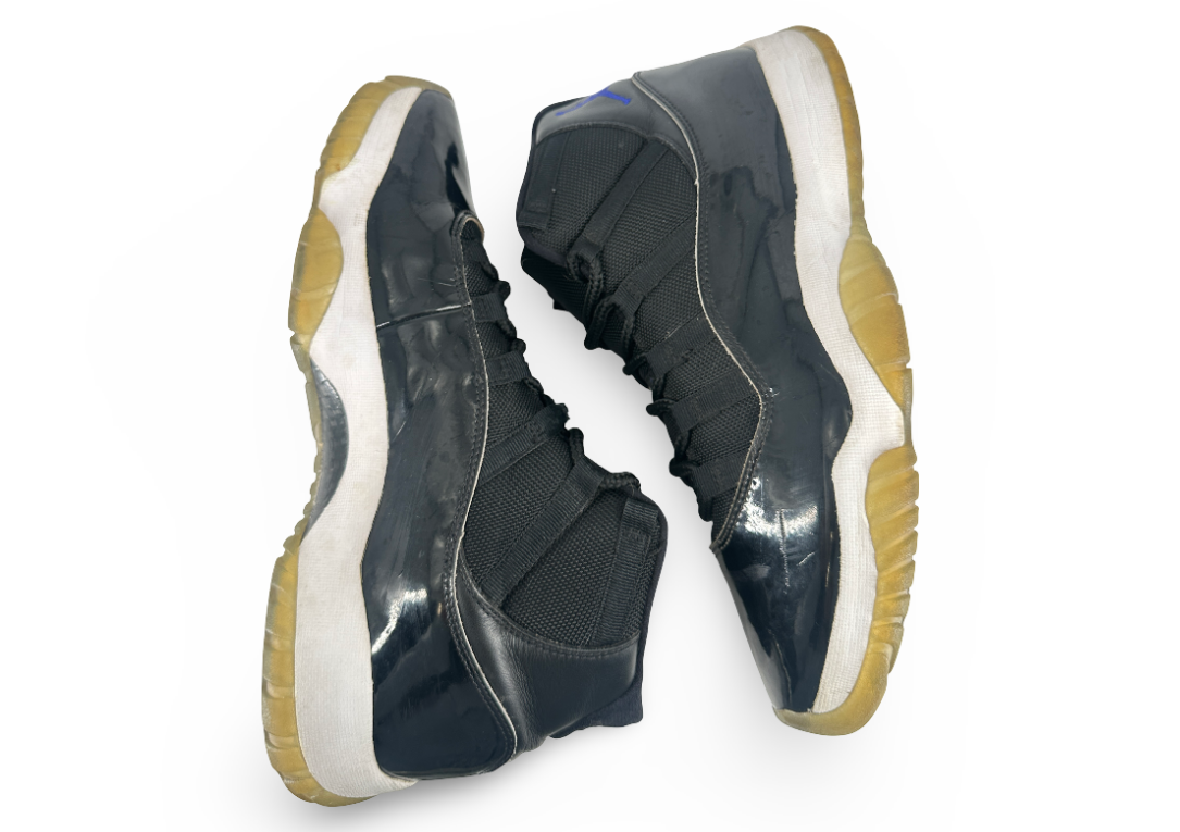 Jordan 11 Retro Space Jam (2016)