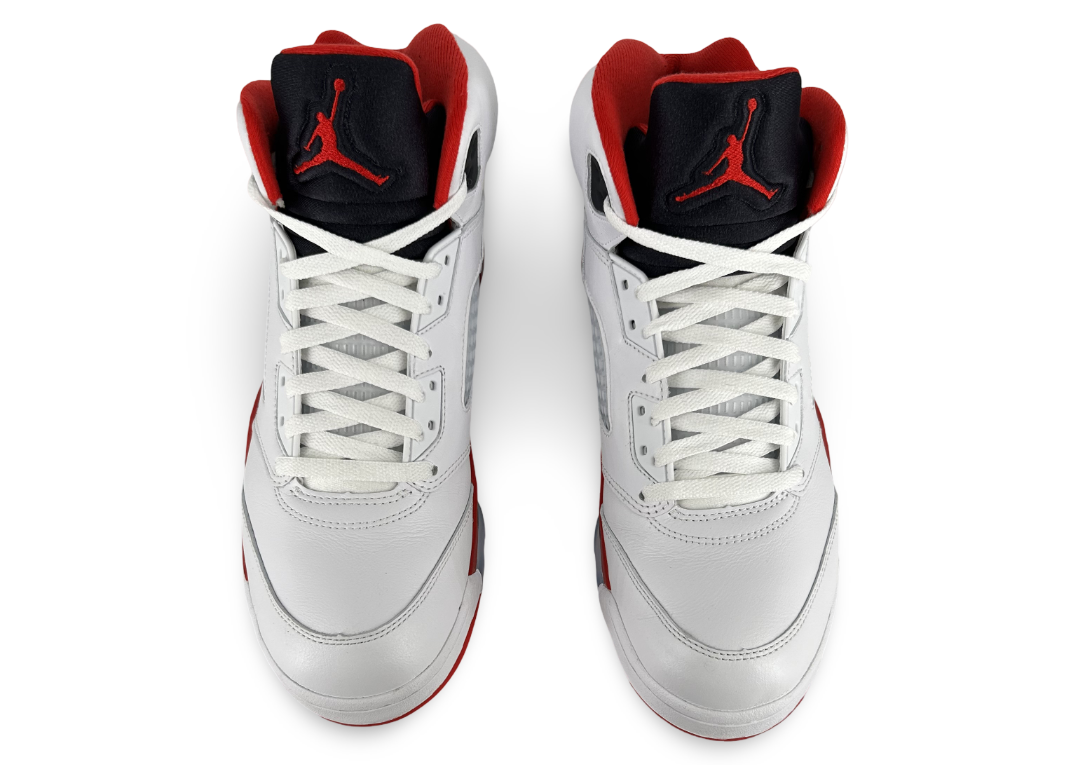 Jordan 5 Retro
Fire Red Black Tongue (2025)