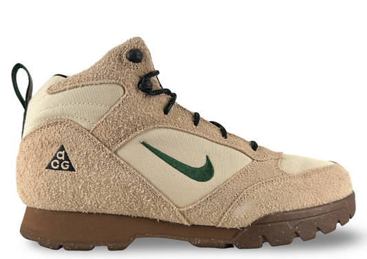 Nike ACG Mountain Fly Gore-Tex Khaki
